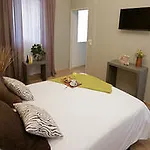 Alda Avin