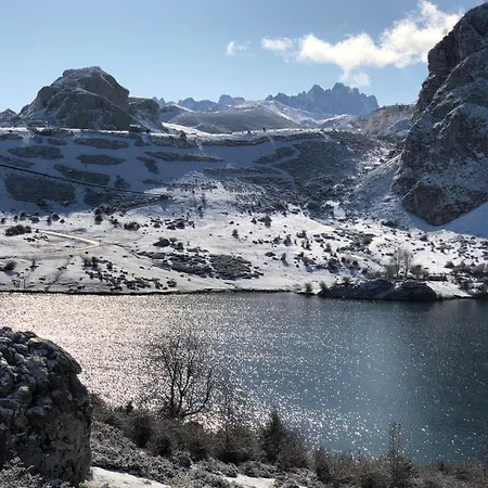 酒店 阿尔达酒店 Avín